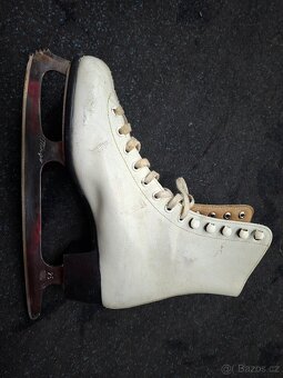 Dámské lední brusle 38 - 3