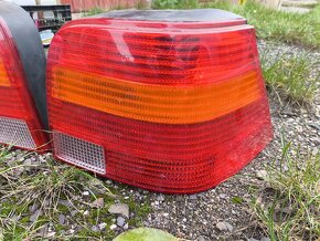 Zadní světla VW Golf IV - 3