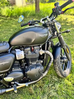 Triumph Street Twin - 3