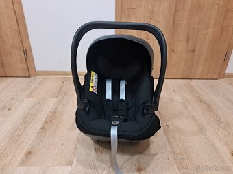 Autosedačka + izofix - 3