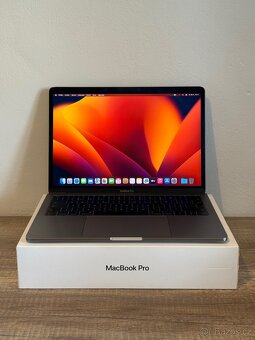 Apple MacBook Pro 2017 kompletní balení - 3