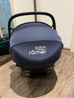 Britax Römer 3 i-Size - 3
