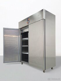 Dvoukřídlá lednice na přepravky - 200x150x70 cm - 3