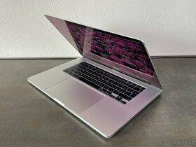 MacBook Pro 16" 2019 Silver i7 / 500GB SSD - 3