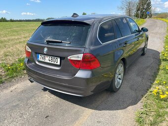 BMW E91 330xd 170kW 4x4 manuál panorama kůže - 3