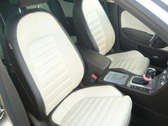 Volkswagen Passat CC 2.0 TDI DSG 4MOTION R-LINE PANORAMA - 3