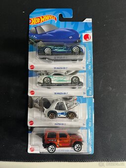Hot wheels 26ks - 3