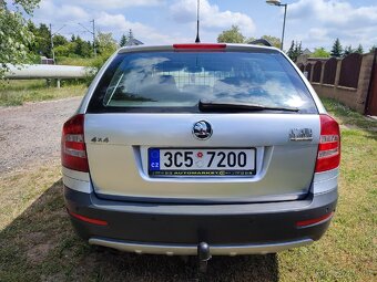 Škoda Octavia ll Scout 2.0Fsi - 3