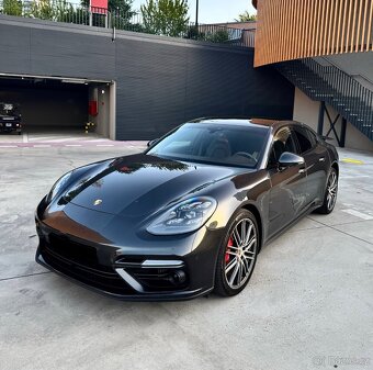 Porsche Panamera Turbo - 3