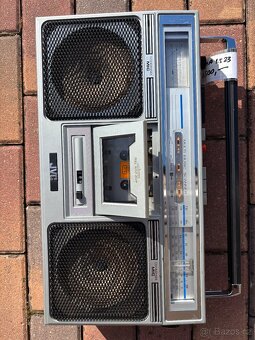 Radiokazeťák 3 X - 3