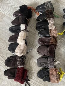 Nové, dětské rukavice s kožíškem. Pův.cena 290,- - 3