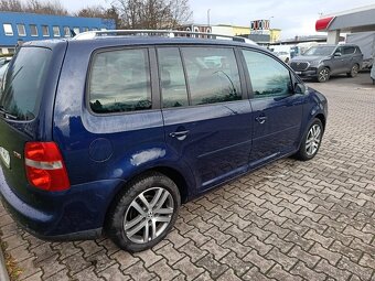 Volkswagen Touran 2.0 TDI - 103 kW -DSG - 7 místní - 3