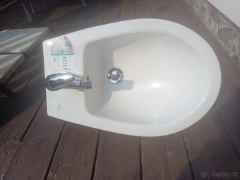 Bidet závěsný+vodovodní arm. a klik-klak - 3