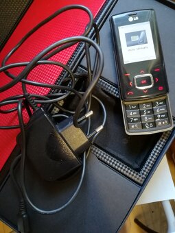 Luxusní LG KG800 Chocolate komplet, funkční, Praha - 3