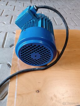 El. Motor z Darlingu - 3