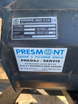 Predám svahovaciu lyžicu na podkop UNC - 3