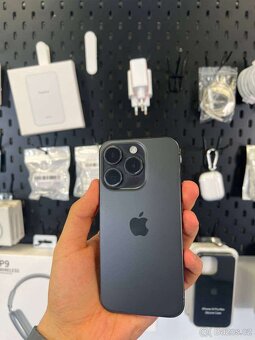 Apple - 3