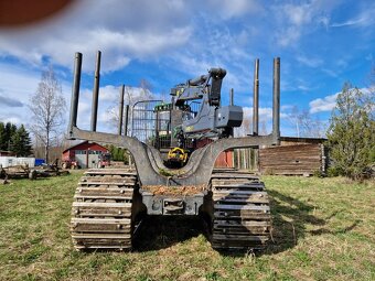 Vyvážecí souprava JOHN DEERE 1110G TOP - 3