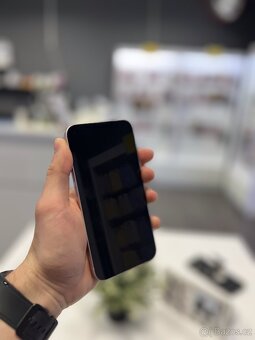 Apple iPhone 13 128GB Pink - 3