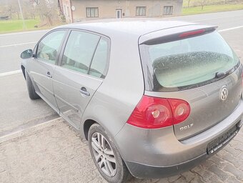 Volkswagen Golf 5 - 3
