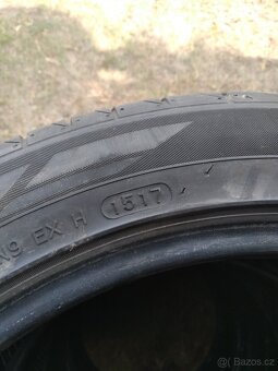 Prodám pneu  235/45 r18 - 3