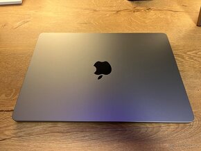 MacBook Air 13" M2 / 16GB RAM / 256GB HD / 8×CPU / Šedý - 3