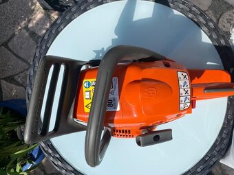 Prodám motorovou pilu Husqvarna 236 – plně funkční, dobrý st - 3