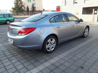 opel insignia 1.8i - 3