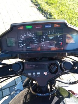 Honda VF750 s - 3