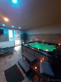 Pronájem bytu s privátní Vířivkou - 3