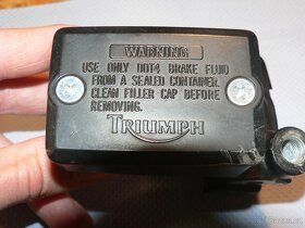 brzdová pumpa Triumph - 3
