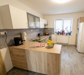 Prodej rekonstruovaného bytu 2+kk s lodžií v Uherském Brodě - 3