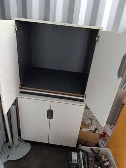 Kancelářský nábytek – skříně - 3