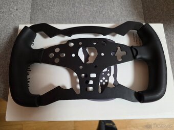 MOZA Racing ESX Steering Wheel + F1 mod - 3