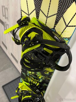 Snowboard + vázání Gravity - 3