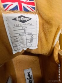 Nové Lee Cooper zateplené traperské boty Camel 40
- 3