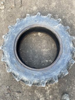 Pneu 11.2-24 - 3