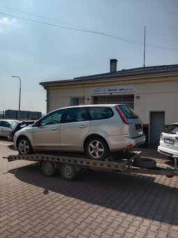 Ford Focus II 1.8tdci díly - 3