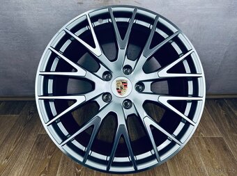 Originál R21 kola Porsche Panamera 976 - 3