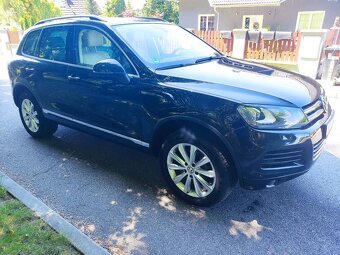 VW TOUAREG 3,0TDi Bluemotion - 3