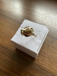 Zlatý dámský prsten - 3