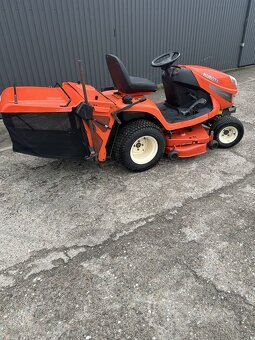 Profesionální traktor Kubota GR2100 4x4 - 3