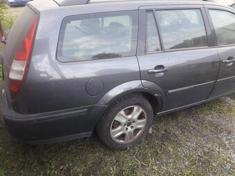 Ford Mondeo combi Ghia - celek/na ND - 3