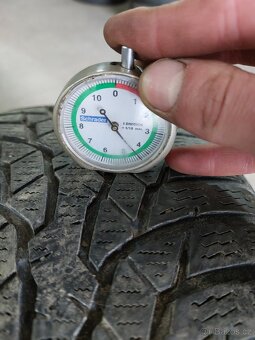 205/60r16 - 3