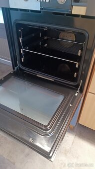 vestavná horkovzdušná trouba Gorenje - 3