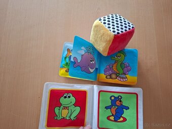 Kostka se zrcátkem, omyvatelné knížky pro miminka - 3