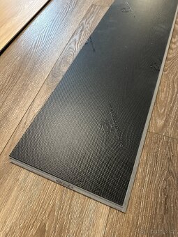 Prodám krásnou SPC klik plovoucí podlahu 8 mm - 3