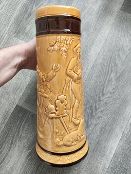 🍺 Krásný starý pivní korbel s motivem hospody a kuželek - 3