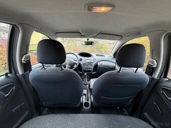 Toyota Yaris 1.0i 48kW - 3