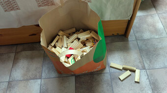 Dřevěná stavebnice hranoly, velká taška, mnoho hranolů - 3